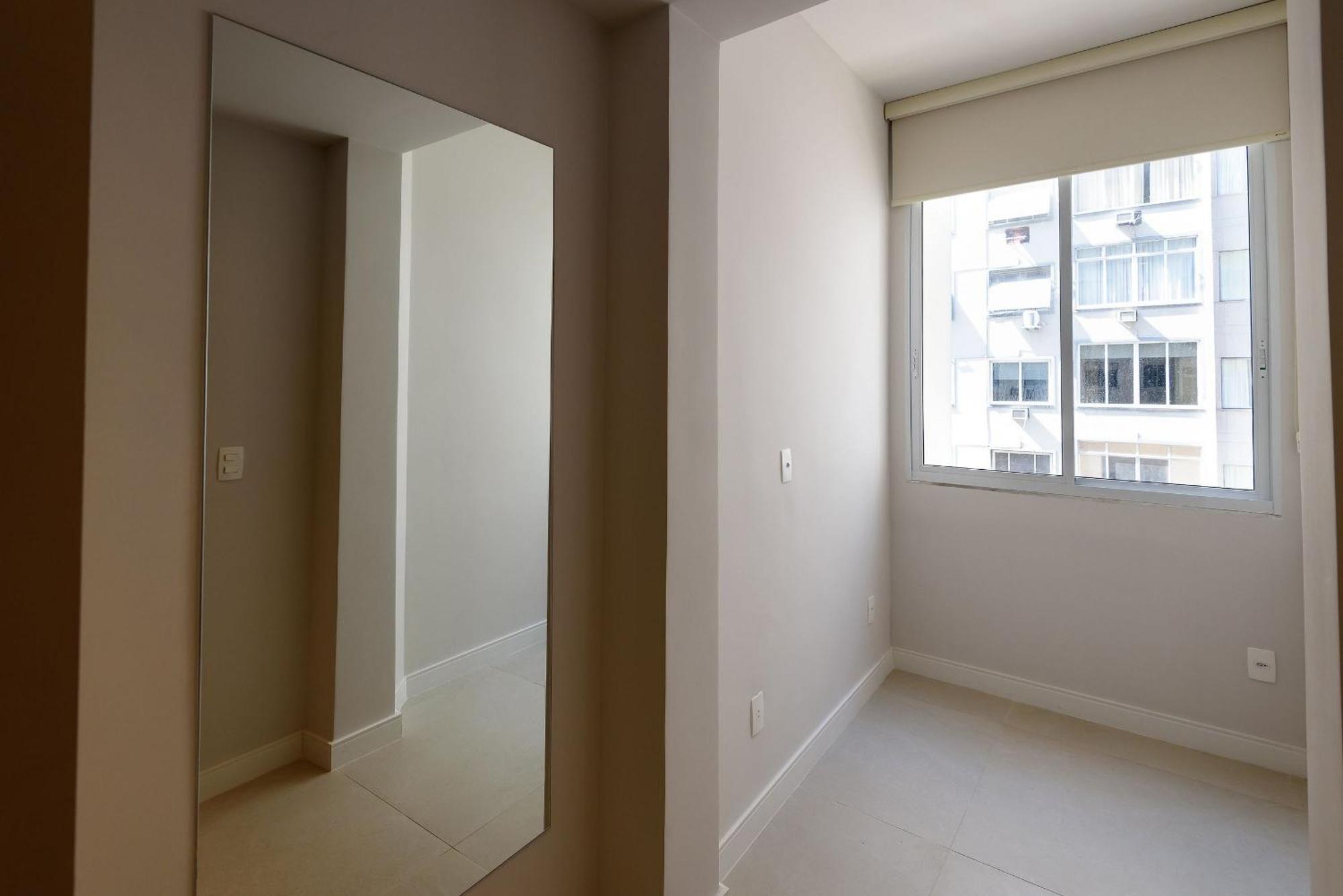 Conforto E Elegancia Em Copacabana | Sl 65/501 Apartamento Rio de Janeiro